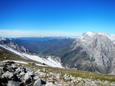 Vista de Posada de Valdeón, abajo.