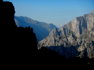 Siluetas sobre el Cares